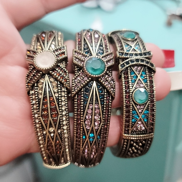 Tapered "X" Crystal Bangle Bracelet Heidi Daus - Picture 6 of 9